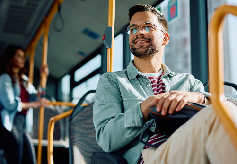 Autobus – Inforainment – Happy Rider: Katrina Pruitt-Andrews